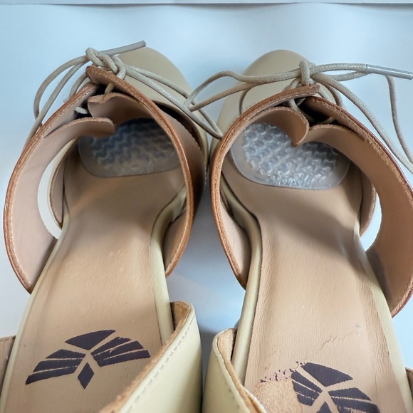 Fortress of Inca Cream and Brown Shoes - Picture 6 of 6